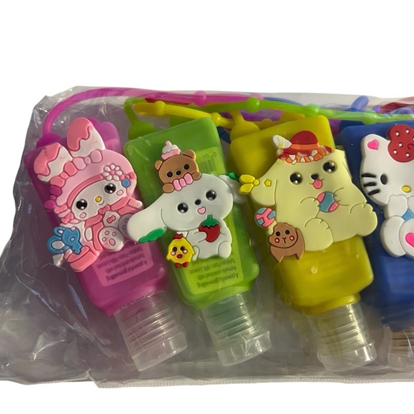 Pocket Bac NWT - Hello Kitty 6pc. Set Hand Sanitizer - Picture 3 of 6